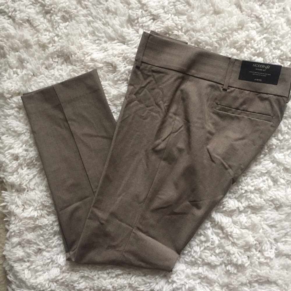 Ann Taylor NWT Modern Fit Trouser Leg Brown Pants Low Waist Sz 4 Petite